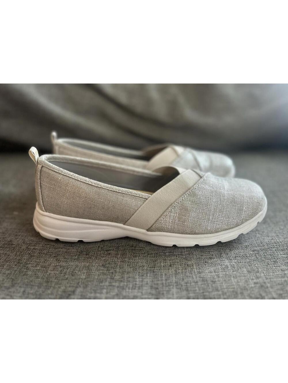 Lands End Slip On Sneakers size Womens Size 8.5 508542 Comfort Slip On New